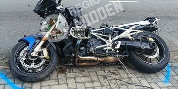 713243698 122363002874001925 5511948840100540869 n Een militair van de Militaire Politie is overleden na een ongeluk met zijn dienstmotorfiets tegen een EBS-mast op de Kwattaweg. Lees het volledige verhaal en toon uw medeleven.