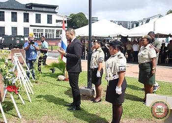 IMG 2901 Defensieminister Ramsaran herdacht Surinaamse gevallenen uit de Tweede Wereldoorlog en benadrukte het belang van historisch besef en blijvende erkenning van hun offers ....
