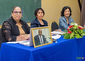 JULES 3 De zes boekwerken van oud-president Jules Wijdenbosch worden verplicht studiemateriaal bij Public Administration, ter ere van zijn invloed op bestuurskunde in Suriname ....