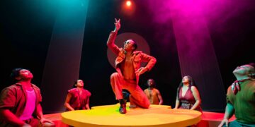 LUSU Brada Michelle Urbiztondo 6 De voorstelling BRADA brengt in Paramaribo het verhaal over Surinaamse onafhankelijkheid en vrijheid tot leven, met een unieke samenwerking tussen Surinaamse en Nederlandse artiesten ....