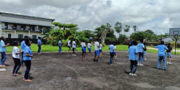 WhatsApp Image 2026 04 29 at 06.12.31 Het dansproject Roots in Motion in Suriname leerde jongeren diverse stijlen zoals Hip Hop en Afro, versterkte hun identiteit en bracht cultuur levendig tot uiting ....