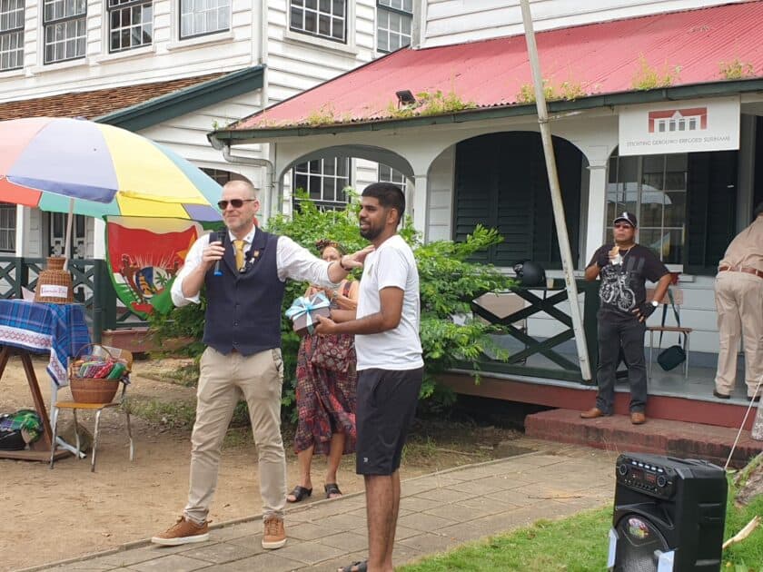 Distinguished Gentleman's Ride voor de 4e maal Suriname 2 WhatsApp Image 2026 05 17 at 1.59.37 PM Surinaamse motorrijders zetten zich voor de vierde keer in tijdens de Distinguished Gentleman’s Ride voor prostaatkankeronderzoek en mannenwelzijn. Ontdek hoe deze stijlvolle rit bijdraagt aan bewustwording en steun. Lees meer