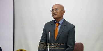 dna opnieuw compleet na toelating van johnny kasdjo 13 Johnny Kasdjo is officieel toegetreden tot het parlement en zet zich in voor het volk, zonder grote beloften maar met oprechte betrokkenheid. Lees het volledige interview voor zijn visie en