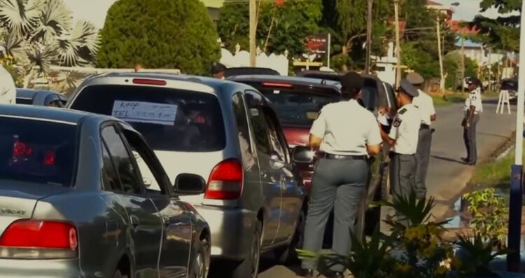 politie verkeerscontrole POLITIEK & ECONOMIE | MISDAAD & POLITIE | INGEZONDEN | COLUMN & OPINIE | ENTERTAINMENT | SPORT | GEZONDHIED | KEY NEWS |
