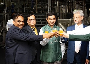 suriname india MCP Suriname en India versterken hun samenwerking met nieuwe projecten in energie, landbouw en gezondheidszorg, ter viering van 50 jaar diplomatieke betrekkingen ....