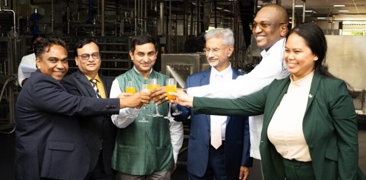 suriname india MCP POLITIEK & ECONOMIE | MISDAAD & POLITIE | INGEZONDEN | COLUMN & OPINIE | ENTERTAINMENT | SPORT | GEZONDHIED | KEY NEWS |