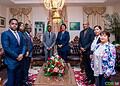 Grenadiaanse premier Mitchell bespreekt samenwerking met president Simons tijdens SEOGS 12 Grenadiaanse premier maakt opwachting bij president Simons in marge van 6e SEOGS 2 Grenadiaanse premier Mitchell en president Simons bespraken tijdens SEOGS in Suriname de versterking van bilaterale samenwerking op het gebied van energie, duurzame ontwikkeling en klimaatresistentie.