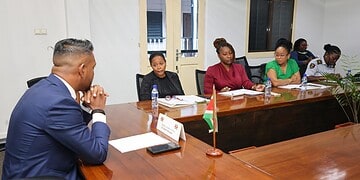 IMG 20260611 WA0030 1536x1023 1 Minister Monorath bespreekt met adviescommissie knelpunten in jeugdrecht, waaronder onderwijs in detentie en betere ondersteuning voor Justitiële Kinderbescherming. Lees verder voor meer details over dit belangrijke overleg.