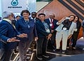 President SEOGS 26 a Petronas ontdekte nieuw gas in Blok 52, wat Surinames energietoekomst versterkt. President Simons opende SEOGS 2026 en benadrukte het belang van brede welvaart door de energiesector.