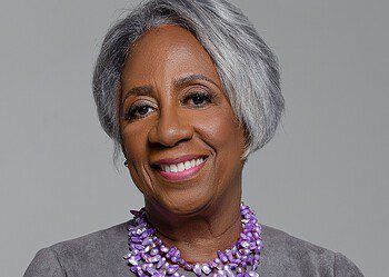 Sandra Glasgow RevUP Caribbean MD RevUP Caribbean opent inschrijvingen voor het achtste incubatieprogramma, gericht op 30 ondernemers uit CARICOM. Profiteer van mentoring, netwerken en investeringskansen. Lees verder voor alle details.