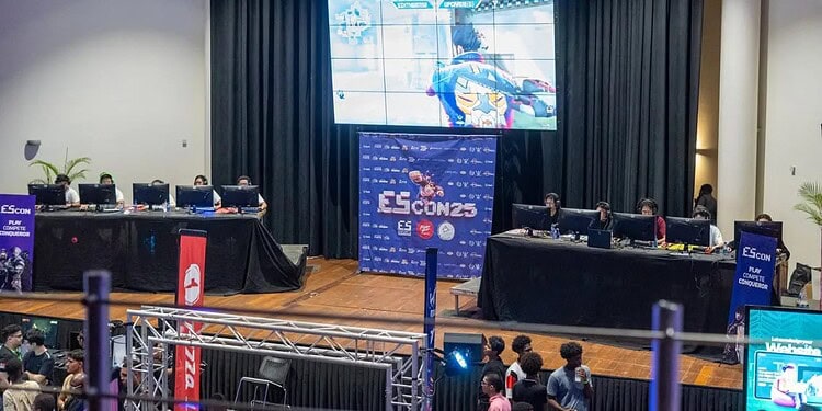 WhatsApp Image 2026 09 14 at 2.27.36 PM ESCon 2026 expects more than 3,000 visitors and is expanding with new esports competitions, a professional cosplay competition and various gaming experiences at the Assuria Event Center.